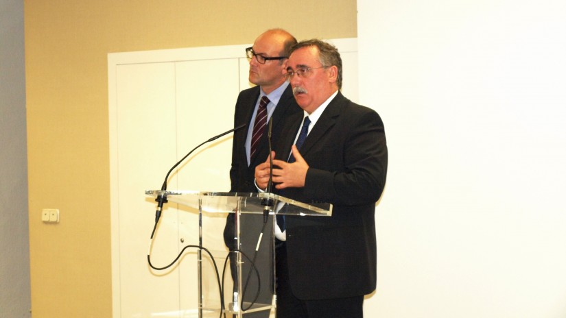 Cazalis alerta de la autocomplacencia y la falta de asunción de responsabilidades del Gobierno estatal tras la crisis del Ébola