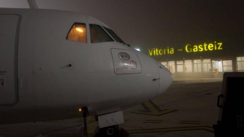 El PP rechaza en el Senado una enmienda que posibilitaría la operatividad las 24 horas en el aeropuerto de Foronda