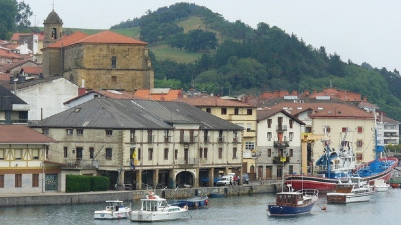 Cazalis reclama al Gobierno estatal desbloquear el uso del edificio de la antigua cofradía de pescadores de Orio