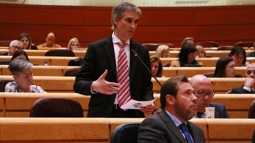 Igotz López traslada al Senado la demanda al Gobierno central para que habilite un vagón accesible en los trenes de cercanías entre Orduña y Bilbao