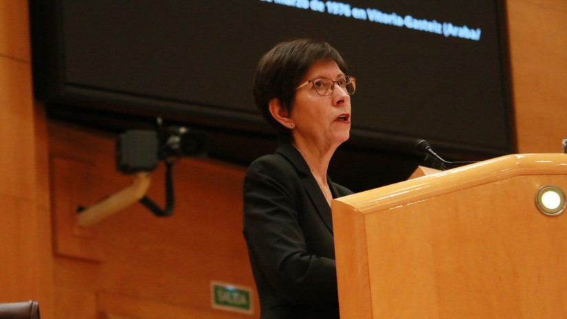 Estefanía Beltrán de Heredia manifiesta que la memoria y la transparencia no pueden ser selectivas y pide desclasificar los documentos del 3 de marzo de 1976